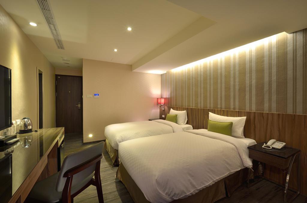 Hotel 欣欣時尚旅店松山站 Taipéi Habitación foto